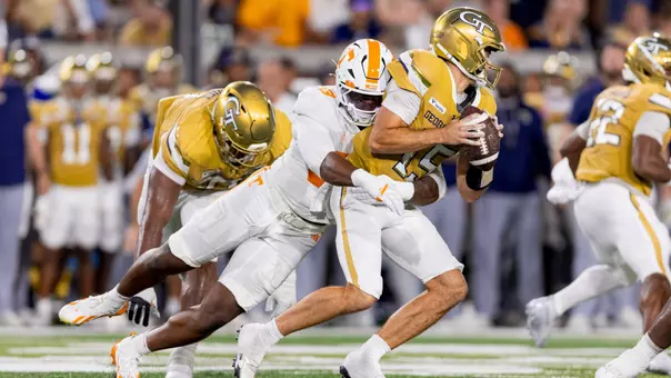 ATLANTA, GA - September 12, 2026 - Defensive lineman Jordan Norman #33 of the Tennessee Volunteers during the game between the Georgia Tech Yellow Jackets and the Tennessee Volunteers at Bobby Dodd Stadium at Historic Grant Field in Atlanta, GA. Photo By Andrew Ferguson/Tennessee Athletics