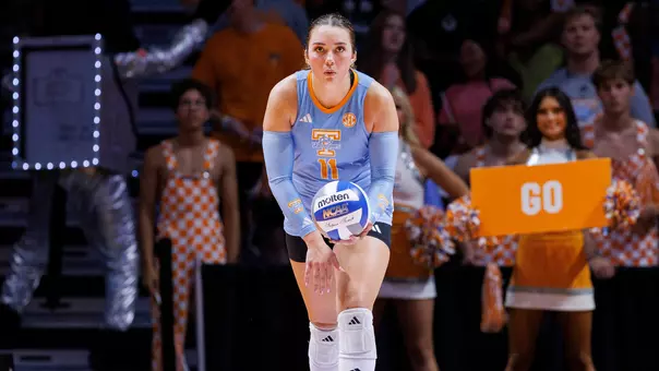 Caroline Kerr Prepares for Serve in Home Match