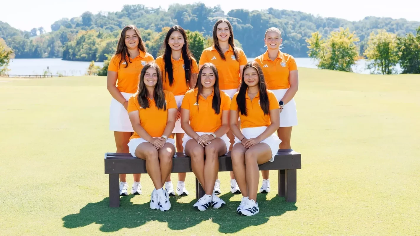 KNOXVILLE, TN - September 28, 2026 - The 2026-2027 Women’s Golf team photo taken at the Blackburn-Furrow Golf Clubhouse in Knoxville, TN. Photo By Kate Luffman/Tennessee Athletics Front Row (L-R): Madison Messimer, Sophie Christopher, Tanjira Issaraphon of the Tennessee Lady Volunteers Back Row (L-R): Martina Lopez-Lanchares, An Le Chuc, Kyra Van Kan and Sofie Engeseth of the Tennessee Lady Volunteers