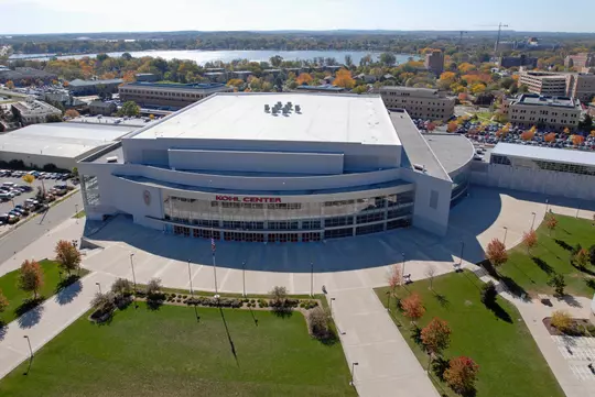 An aerial view from a helicopter highlights the UW-Madison Kohl Center and Nicholas-Johnson Pavilion (at right) on the eastern portion of campus during a sunny autumn day on Oct. 7, 2006. In the background is Lake Monona and Monona Bay.
©UW-Madison University Communications 608/262-0067
Photo by: Jeff Miller
Date:  10/06    File#:   D200 digital camera frame 1288