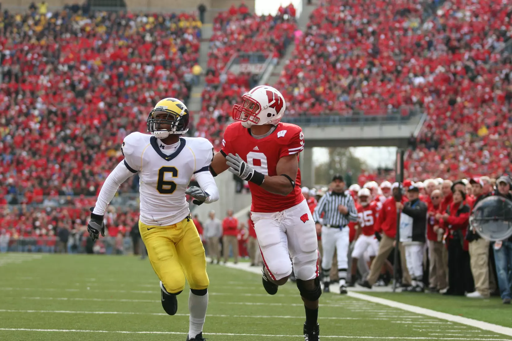 Travis Beckum, Wisconsin football vs. Michigan at Camp Randall Stadium, 2007
