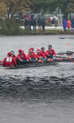 UW women's lightweights close in on Vesper Boat Club at Head of the Charles