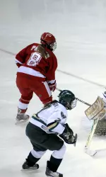 <b> After just 2:51 into the first period, junior Geena Prough gave the Badgers the 1-0 lead </b>