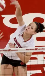 Allison Wack highlighted the UW offense with 16 kills and a solid .229 hitting percentage