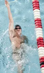 <b>Senior Derrick O'Donnell won the 200 IM to lead the way for the Badgers Friday</b>