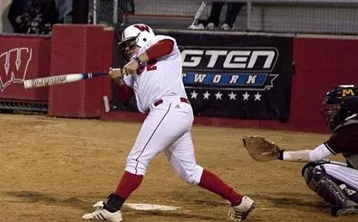 UW falls to Michigan State in heartbreaker Image