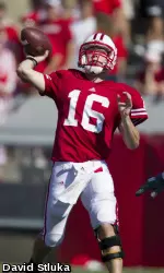 <b>Scott Tolzien was named one of 16 National Football Foundation Scholar-Athletes. </b>