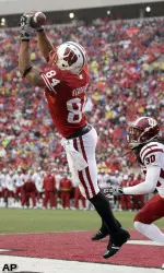 <b>Lance Kendricks leads Wisconsin in receptions, receiving yards and receiving touchdowns in 2010.</b>