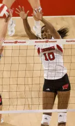 <b>Alexis Mitchell led the Badgers with 78 blocks in 2010.</b>