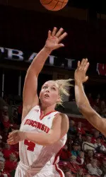 <b>Tara Steinbauer</b>