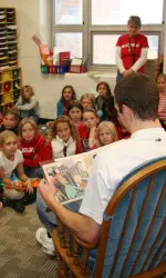 <b>Jon Leuer was one of five Badgers to spend an afternoon teaching the value of reading.</b>