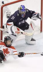 <b>Jessie Vetter had 27 saves in Team USA's loss to Canada.</b>