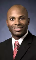 <b>Assistant coach Oties Epps</b>