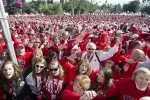 <b>Badger fans at the Rose Bowl</b>