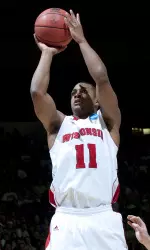 <b>Taylor and Pullen each scored over 20 points in their opening games</b>