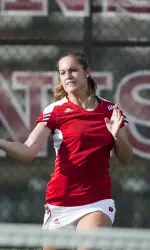 <b>Sophomore Hannah Berner won the fourth and final singles match for Wisconsin against Penn State.</b>