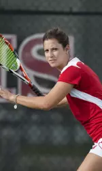 <b>One day after winning the team's MVP award, senior Jessica Seyferth clinched the 4-3 win over Iowa in the last match of the day.</b>