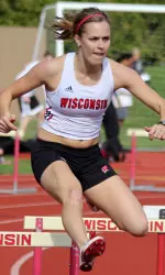 <b>Carrie Edmunds' victory in the 400-meter hurdles was one of nine event wins for UW this weekend.</b>