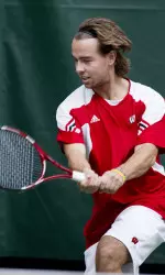 <b>Ask was the only Badger to earn a singles victory Saturday with a three-set victory over Minnesota's Phillip Arnt.</b>