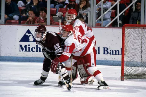 Rob Andringa on the ice.