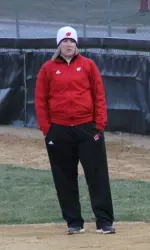 <b>Tracie Adix will hold pitchng clinics this summer.</b>