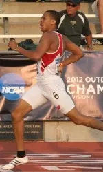 <b>Sophomore Garret Payne won the 200 meters in a personal-best 21.21 seconds at the Wisconsin Open on Saturday.</b>