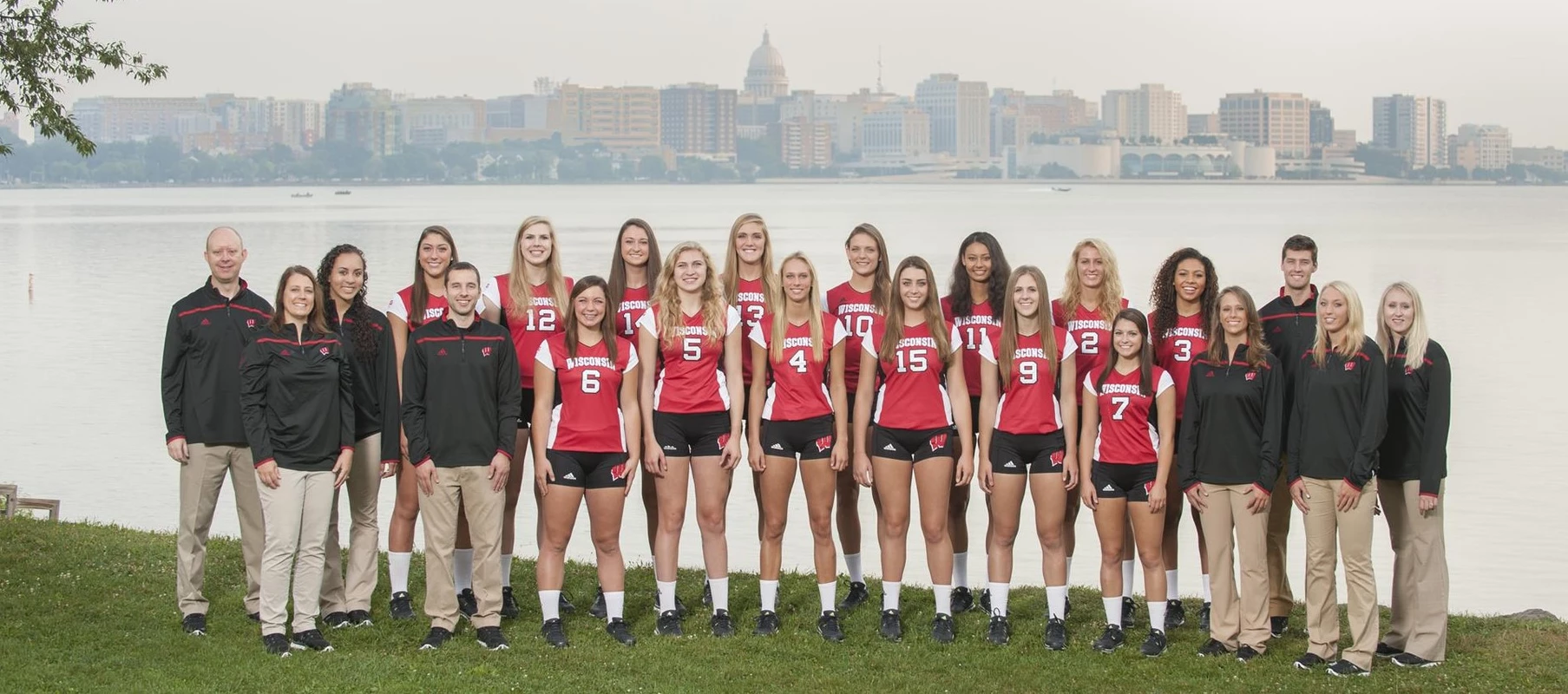 2015 Wisconsin Volleyball Team photo