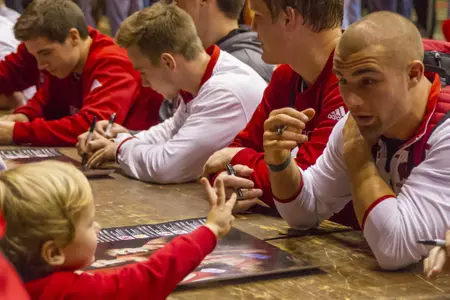 Eric Schmid autographs