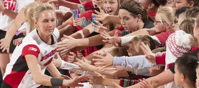 Kelli Bates high-five