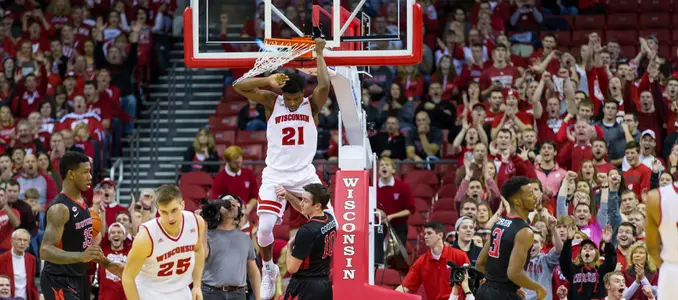 Khalil Iverson dunks vs. Rutgers
