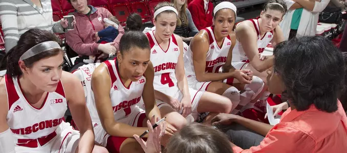 Head Coach Bobbie Kelsey coaches the team