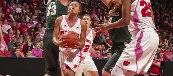 Dakota Whyte looks for an inside basket