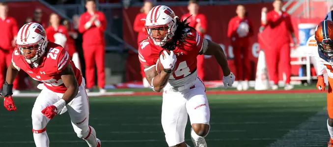 Football vs. Illinois D'Cota Dixon 2016
