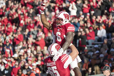 Football vs. Illinois 2016 Corey Clement Ryan Ramcyzk celebration