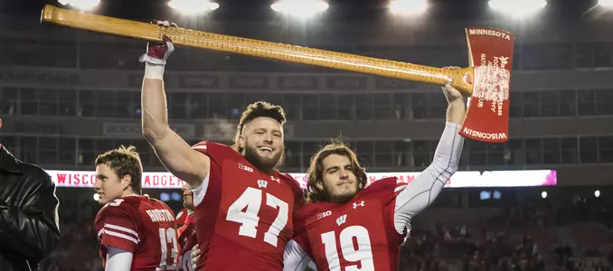 Football vs. Minnesota 2016 Axe Celebration Vince Biegel Leo Musso