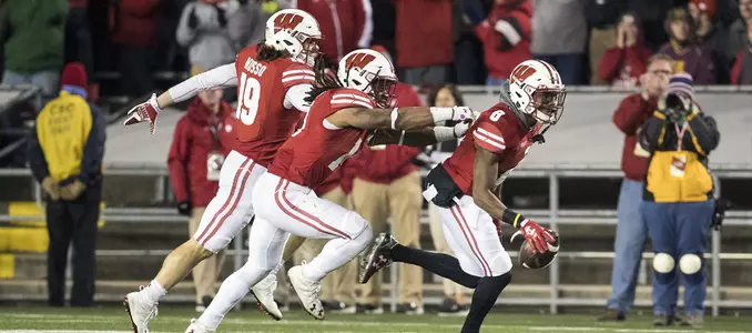 Football vs. Minnesota 2016 Leo Musso Sojourn Shelton