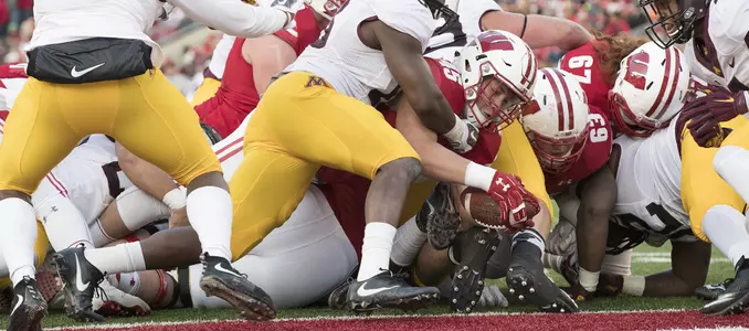 Football vs. Minnesota 2016 Alec Ingold