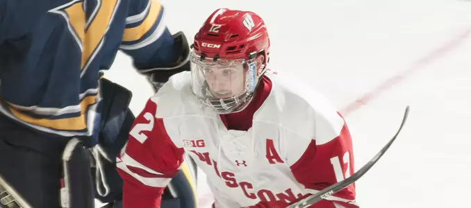 men's hockey 2016 Grant Besse