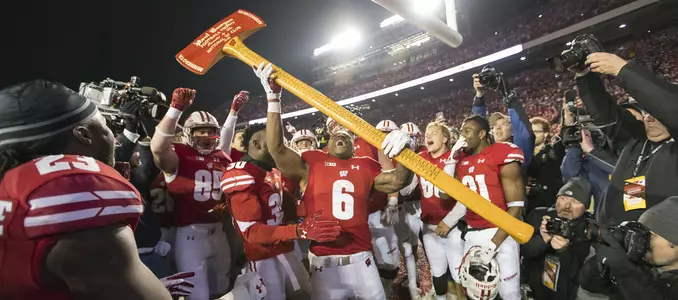 Football vs. Minnesota 2016 Axe celebration Corey Clement