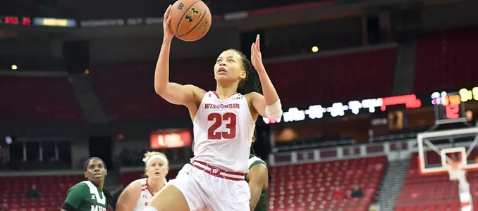 Cayla McMorris drives to the basket