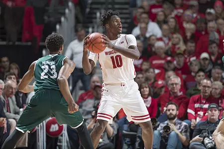 Men's basketball vs. Green Bay 2016 Nigel Hayes