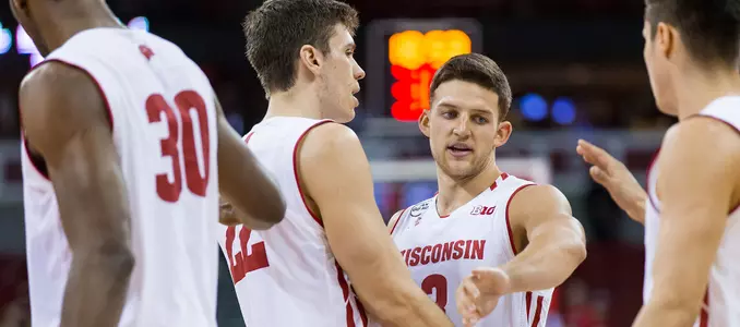 Men's basketball vs. Prairie View A&M Zak Showalter, Ethan Happ 2016