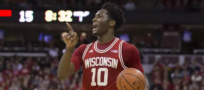 Nigel Hayes