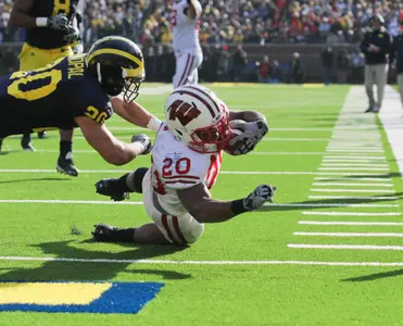 James White scores a TD at Michigan (Nov. 20, 2010)