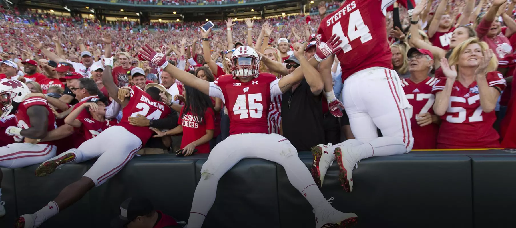 Alec Ingold Lambeau Leap