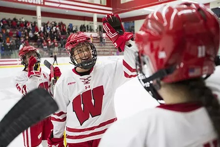 Women's hockey vs. Minnesota 2016 celebration