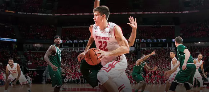 Men's basketball vs. Chicago State 2016 Ethan Happ