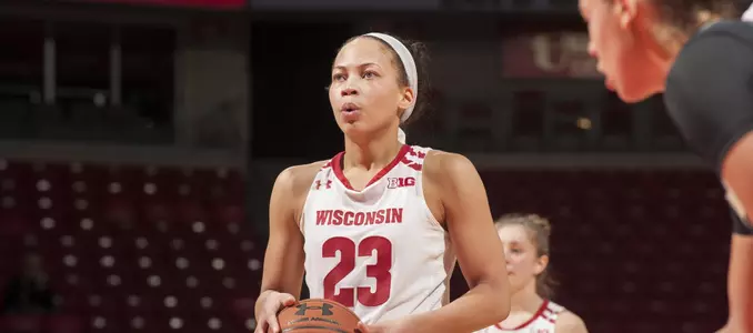 Cayla McMorris prepares to take a free throw