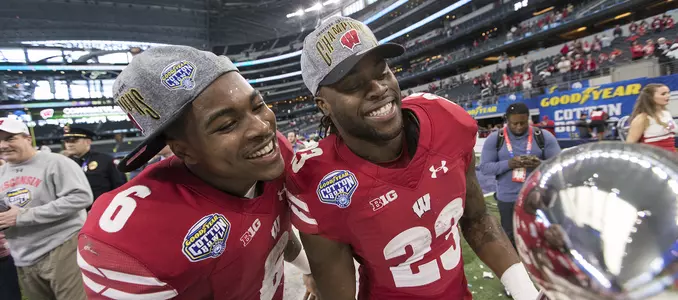 Football Cotton Bowl 2017 trophy celebration Corey Clement Dare Ogunbowale