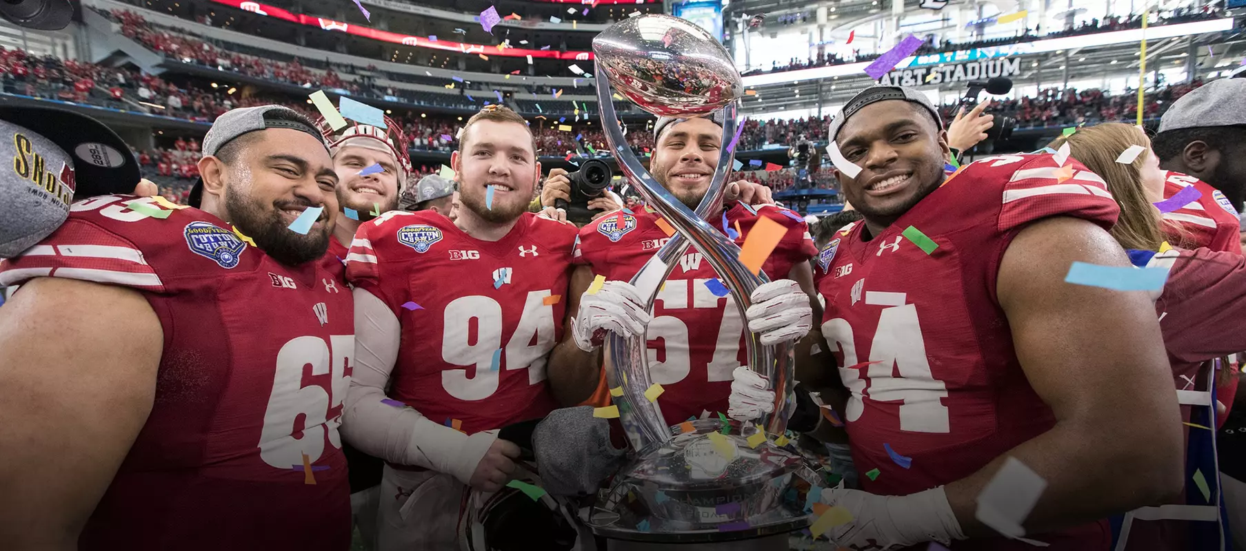Football Cotton Bowl 2017 trophy